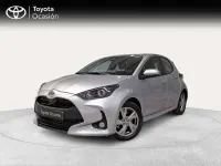 Usado Toyota Yaris Active 116 CV (85 kW) 2025 Plateado Utilitario