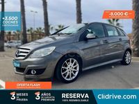 Usado Mercedes B180 109 CV (80 kW) 2009 Gris / plata Monovolumen