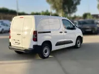 Usado Opel Combo 102 CV (75 kW) 2022 Blanco Monovolumen