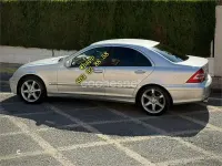Usado Mercedes C200 Avantgarde 116 CV (85 kW) 2005 Gris / plata Berlina