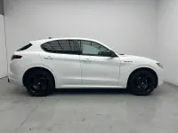 Usado Alfa Romeo Stelvio Estrema 210 CV (154 kW) 2023 Blanco SUV