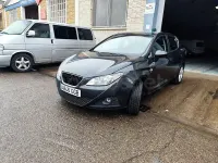 Usado Seat Ibiza Sport 105 CV (77 kW) 2008 Azul Berlina