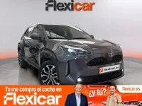 Usado Toyota Yaris Cross Style 116 CV (85 kW) 2022 Gris / plata SUV