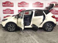 Usado Renault Captur Intens 90 CV (66 kW) 2015 Beige SUV