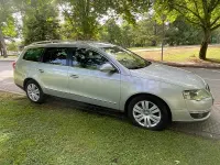 Usado VW Passat Advance 140 CV (102 kW) 2007 Gris / plata Familiar