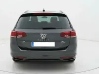 Begagnad VW Passat Executive 150 HK (110 kW) 2021 Grå Kombi