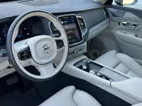 Usado Volvo XC90 Plus 235 CV (172 kW) 2024 Gris SUV