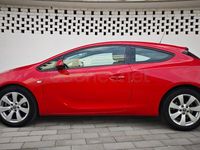 Usado Opel Astra GTC Selective 140 CV (102 kW) 2013 Rojo Berlina