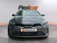 Usado Kia Ceed 136 CV (100 kW) 2023 Gris Utilitario