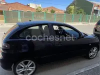 Usado Seat Ibiza Reference 80 CV (58 kW) 2006 Negro Utilitario