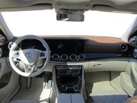 Usado Mercedes E220 194 CV (142 kW) 2019 Negro Berlina