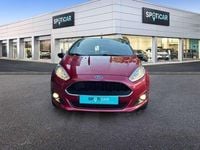Usado Ford Fiesta Trend 75 CV (55 kW) 2017 Rojo Utilitario