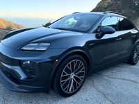 Usado Porsche Macan 300 kW (408 CV) 2024 Negro SUV