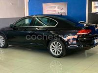Usado VW Passat Advance 150 CV (110 kW) 2018 Negro Berlina