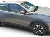 Usado Peugeot 2008 Active 101 CV (74 kW) 2023 Gris SUV