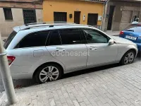 Usado Mercedes 200 75 CV (55 kW) 1993 Gris / plata Familiar