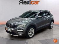 Usado VW T-Roc Advance 150 CV (110 kW) 2021 Gris / plata SUV