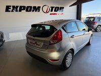 Usado Ford Fiesta Trend 95 CV (69 kW) 2015 Gris Utilitario