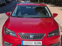 Usado Seat Leon ST Style 110 CV (80 kW) 2018 Rojo Familiar