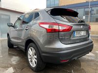 Usado Nissan Qashqai Acenta 110 CV (80 kW) 2015 Gris / plata SUV