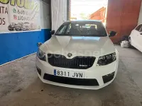 Usado Skoda Octavia RS 230 HP (169 kW) 2017 Branco Sedan