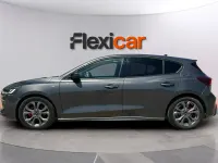 Usado Ford Focus ST-Line 125 CV (91 kW) 2022 Gris Berlina