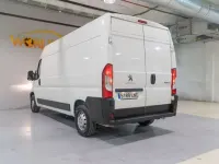 Usado Peugeot Boxer S 140 CV (102 kW) 2021 Blanco Van