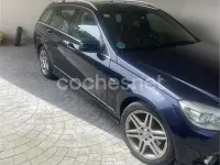 Usado Mercedes C180 156 CV (114 kW) 2010 Azul Familiar