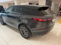 Usado Land Rover Range Rover Velar SE Dynamic 404 CV (297 kW) 2025 Gris / plata SUV