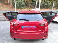 Usado Mazda 3 Luxury 150 CV (110 kW) 2016 Granate Berlina