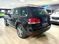 Usado VW Touareg 225 CV (165 kW) 2006 Negro SUV