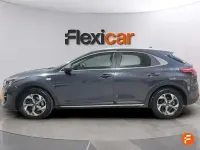 Usado Kia XCeed 136 CV (100 kW) 2021 Gris SUV