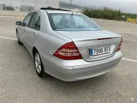 Usado Mercedes C320 Avantgarde 218 CV (160 kW) 2001 Gris / plata Berlina