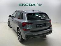 Usado Skoda Kamiq Selection 115 CV (84 kW) 2025 Gris SUV