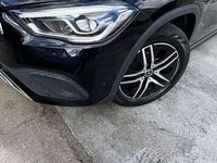 Usado Mercedes GLA180 150 CV (110 kW) 2020 Negro SUV