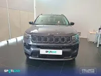 Usado Jeep Compass Altitude 130 CV (95 kW) 2025 Gris / plata SUV