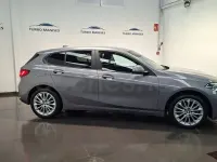 Usado BMW 118 150 CV (110 kW) 2024 Gris / plata Utilitario