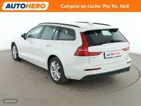 Usado Volvo V60 Momentum 150 CV (110 kW) 2019 Blanco Familiar