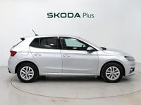 Usado Skoda Fabia Selection 95 CV (69 kW) 2024 Gris plata