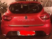 Usado Renault Clio GrandTour LIMITED 90 CV (66 kW) 2015 Rojo Familiar