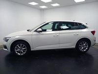 Usado Skoda Scala Ambition 95 CV (69 kW) 2022 Blanco Utilitario