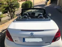 Usado Peugeot 207 CC 120 CV (88 kW) 2013 Blanco Descapotable