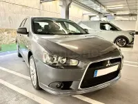 Usado Mitsubishi Lancer Sportback Motion 140 CV (102 kW) 2010 Gris / plata Berlina