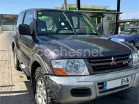 Usado Mitsubishi Montero 165 CV (121 kW) 2001 Violeta / lila SUV