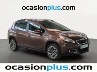 Usado Peugeot 2008 Active 92 CV (67 kW) 2014 Marrón SUV