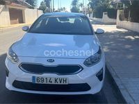 Używany Kia Ceed Launch Edition 115 KM (84 kW) 2019 Biały Hatchback