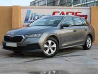 Usado Skoda Octavia Ambition 150 CV (110 kW) 2022 Gris / plata Familiar