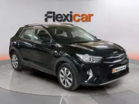 Usado Kia Stonic 101 CV (74 kW) 2022 Negro SUV