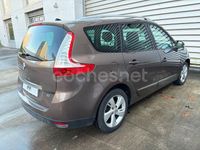 Usado Renault Grand Scénic III Dynamique 131 CV (96 kW) 2013 Marrón Monovolumen