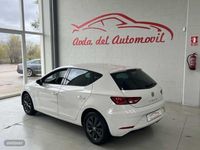 Usado Seat Leon Style 131 CV (96 kW) 2019 Blanco Berlina